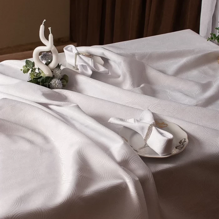 Комплект столового белья ТМ "ЦУМ" 150х180см 2890