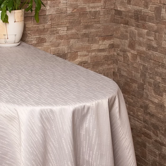 Скатерть овальная ТМ "ЦУМ" 150х220см 7421