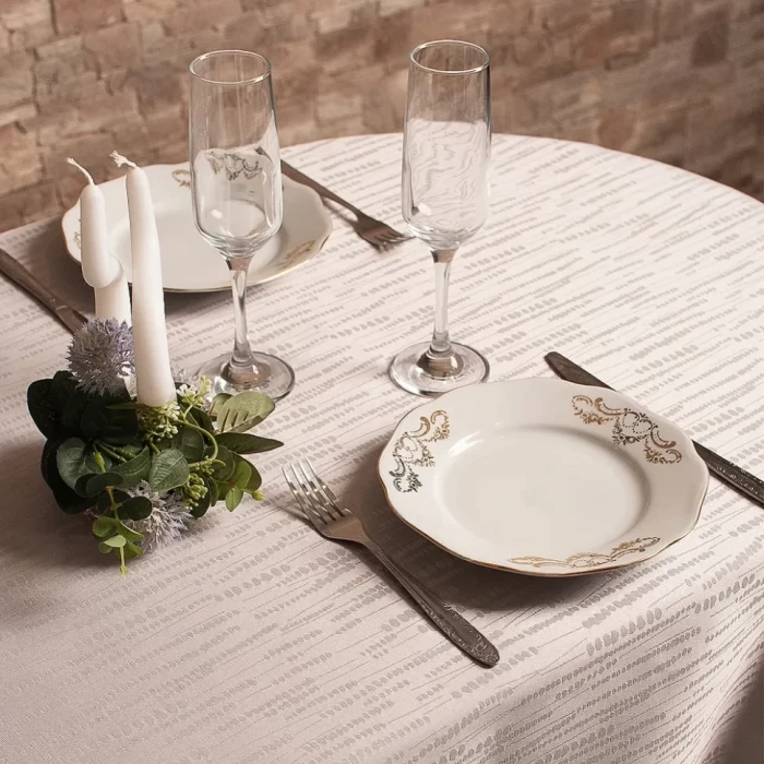 Скатерть овальная ТМ "ЦУМ" 150х220см 7421